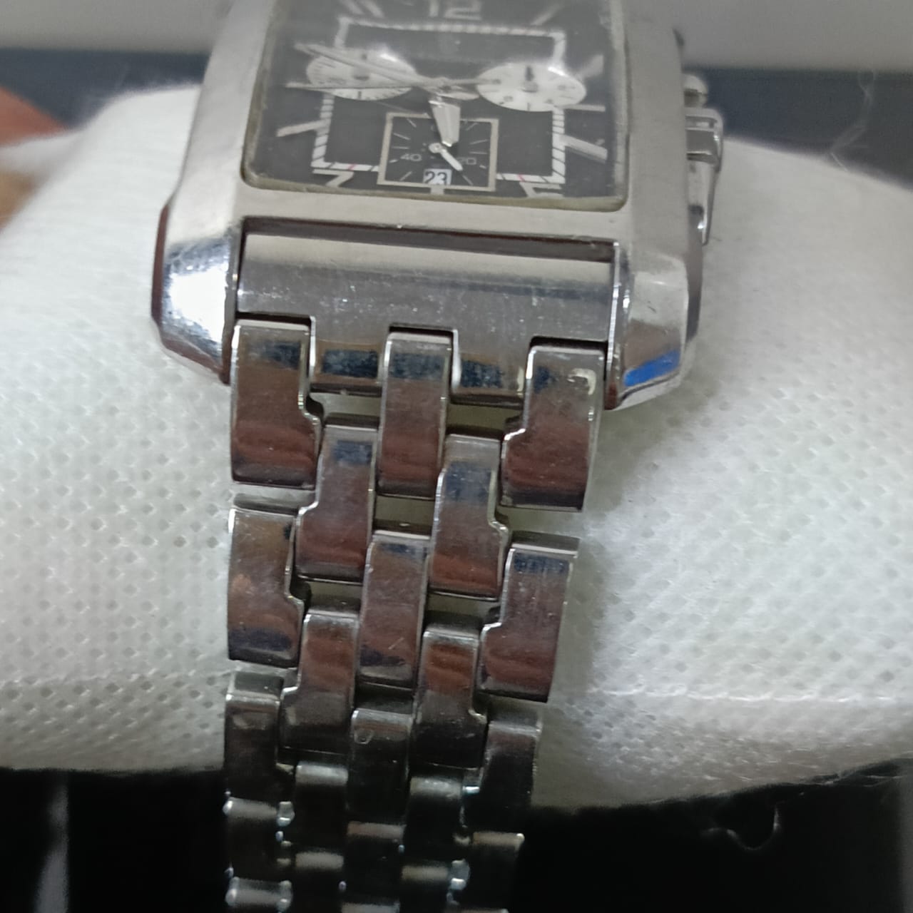 Montre candino suisse