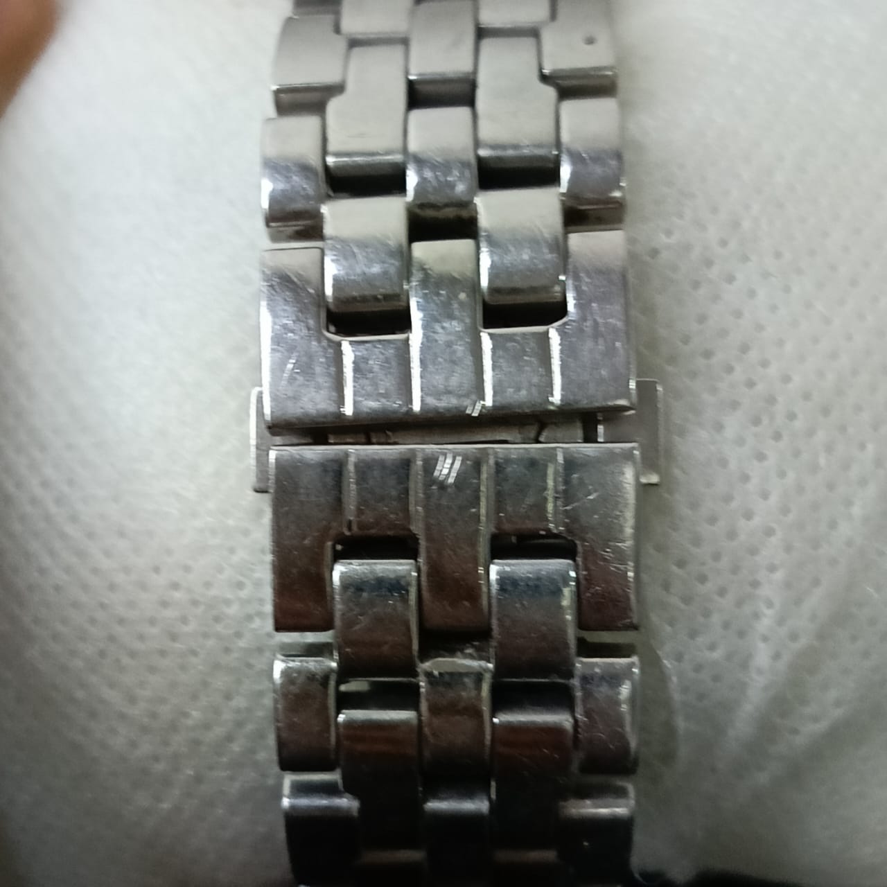 Montre candino suisse