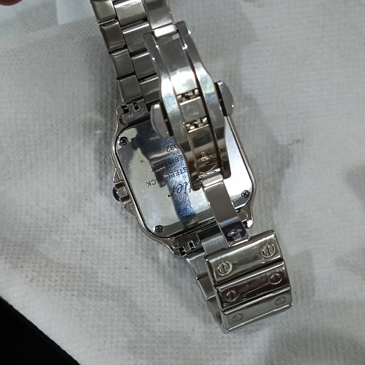 Montre quartz neuf