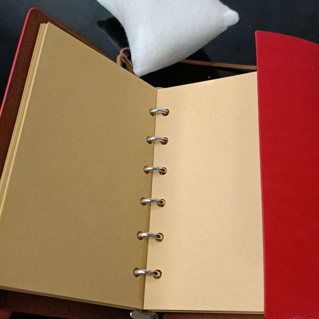 Bloc notes en cuir vintage original rare