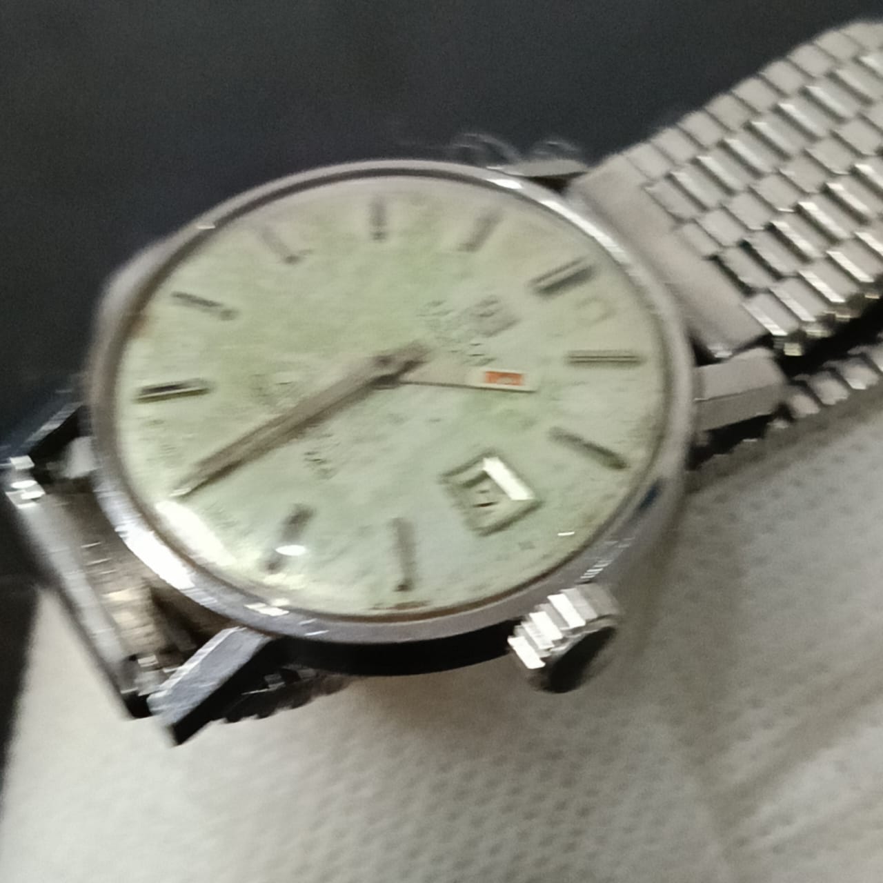 Montre Tissot mécanique vintage originalعاطلة