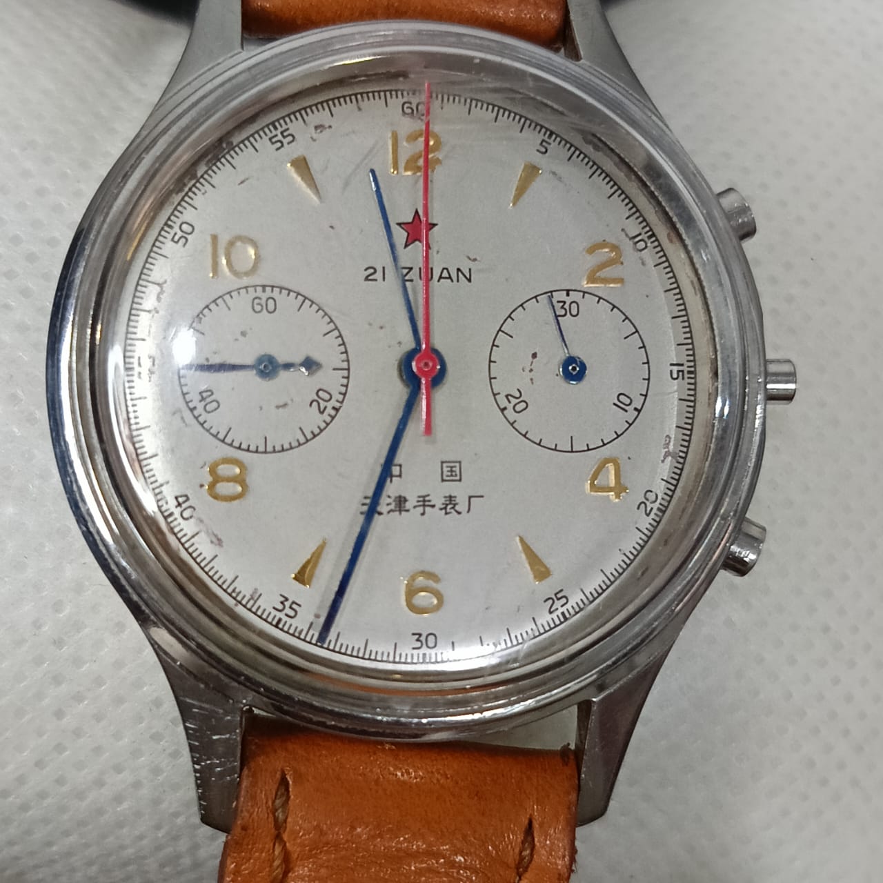 Montre chinois chronographe