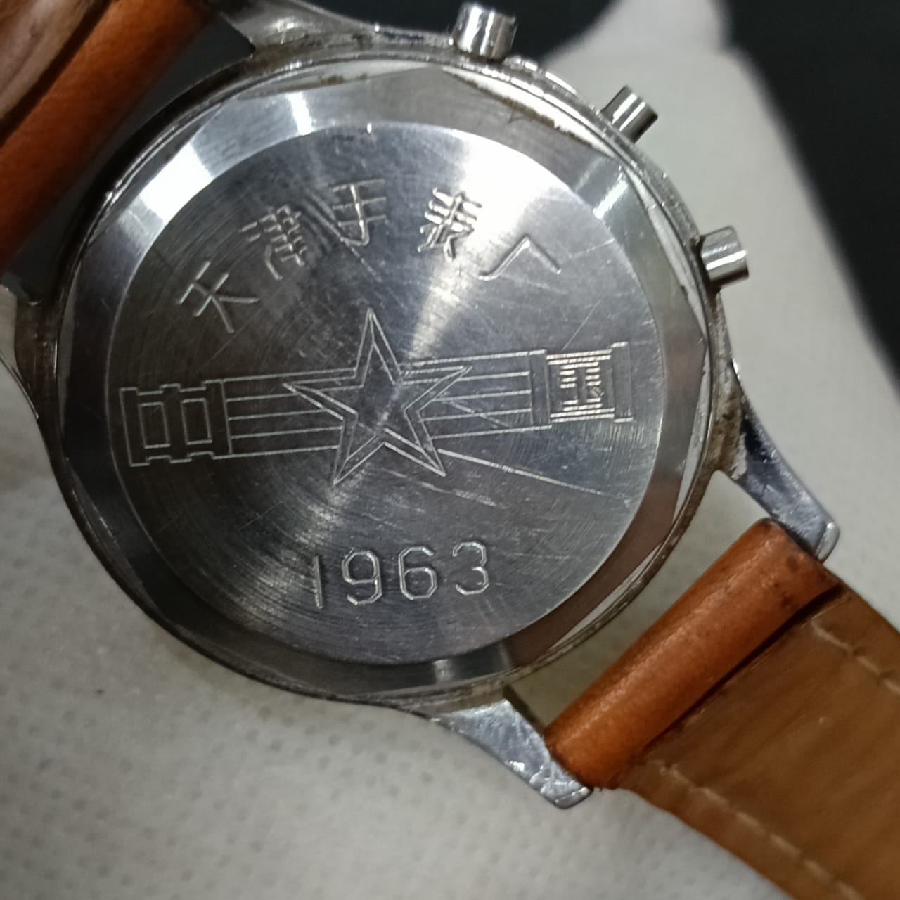 Montre chinois chronographe