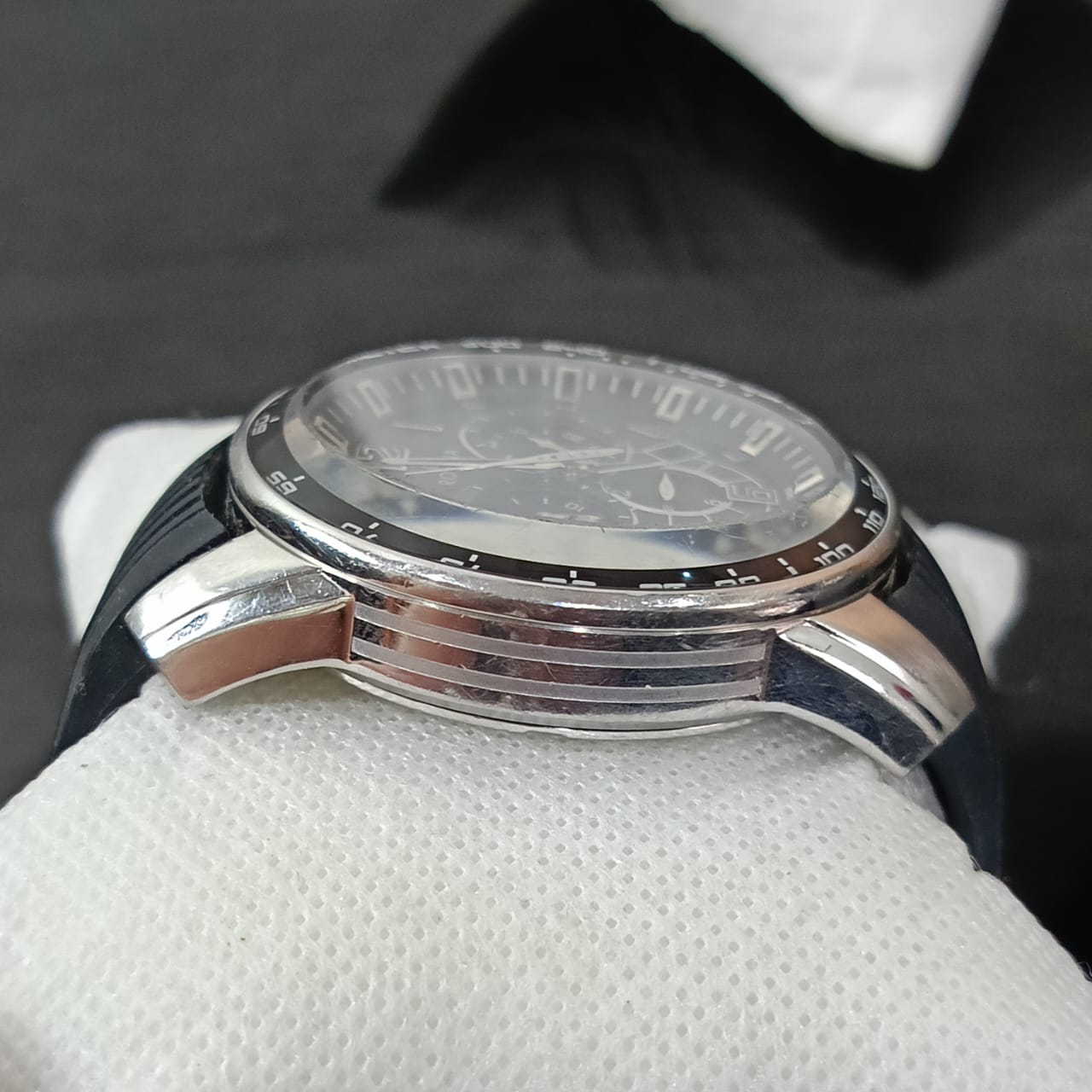 Montre rovina Suisse chronographe original