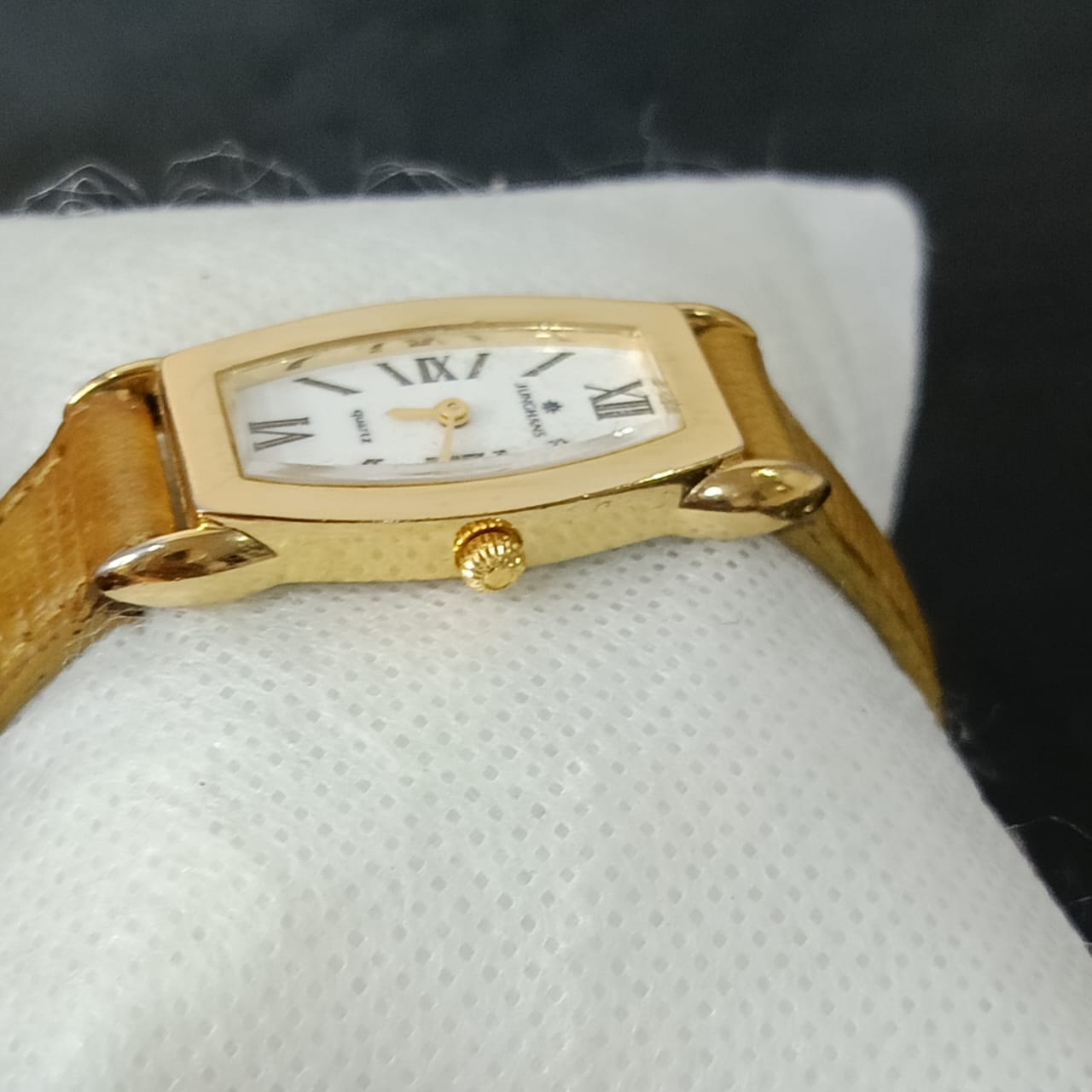 Montre junchance Quartz femme plaqué or vintage original