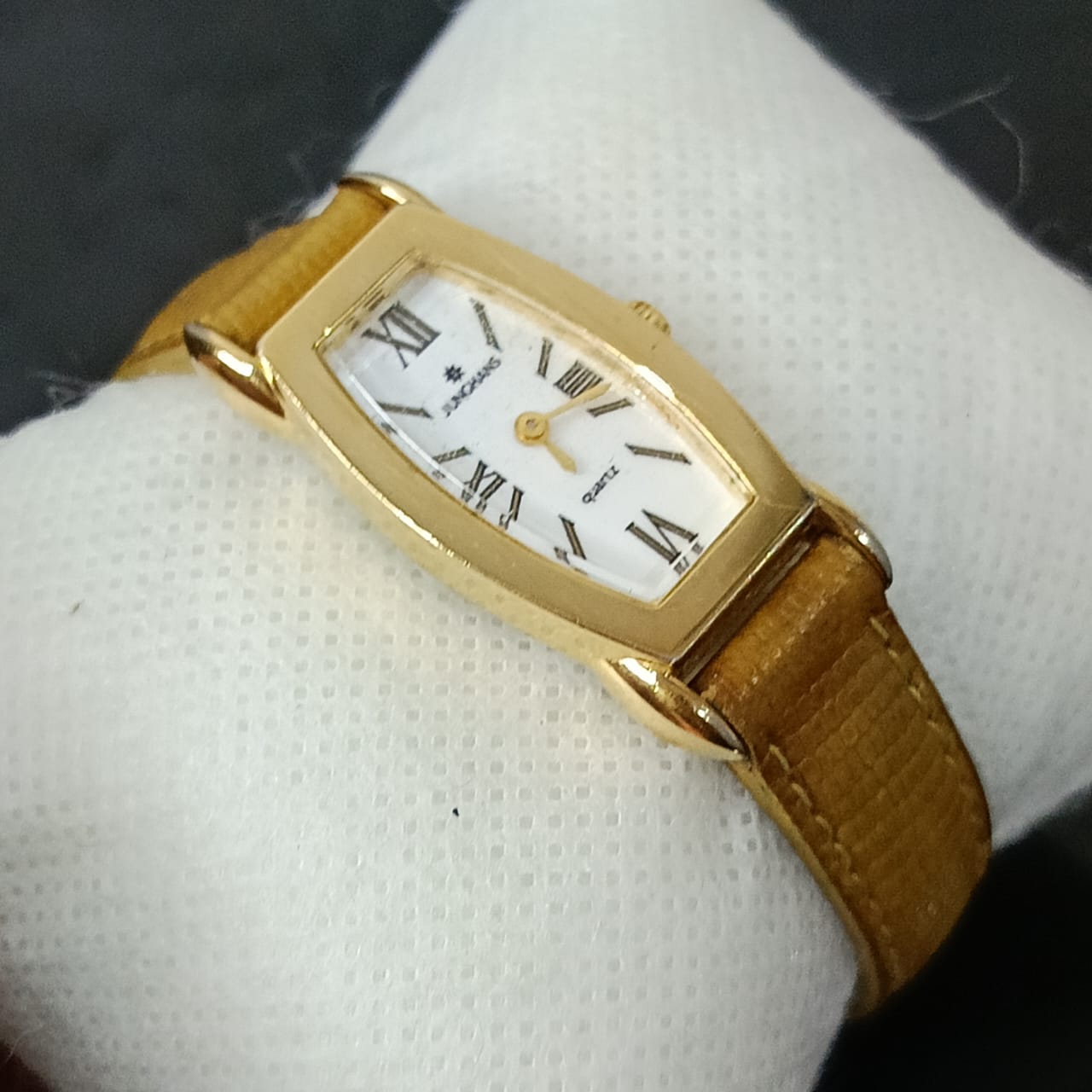 Montre junchance Quartz femme plaqué or vintage original