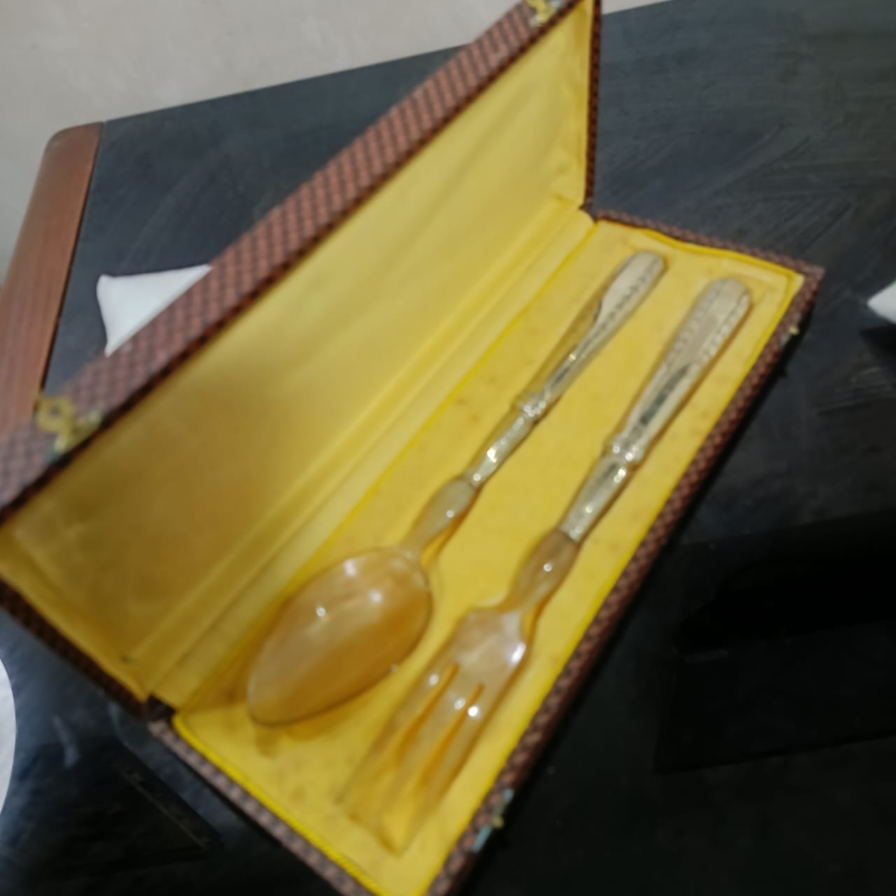 Ancien coffret argenté