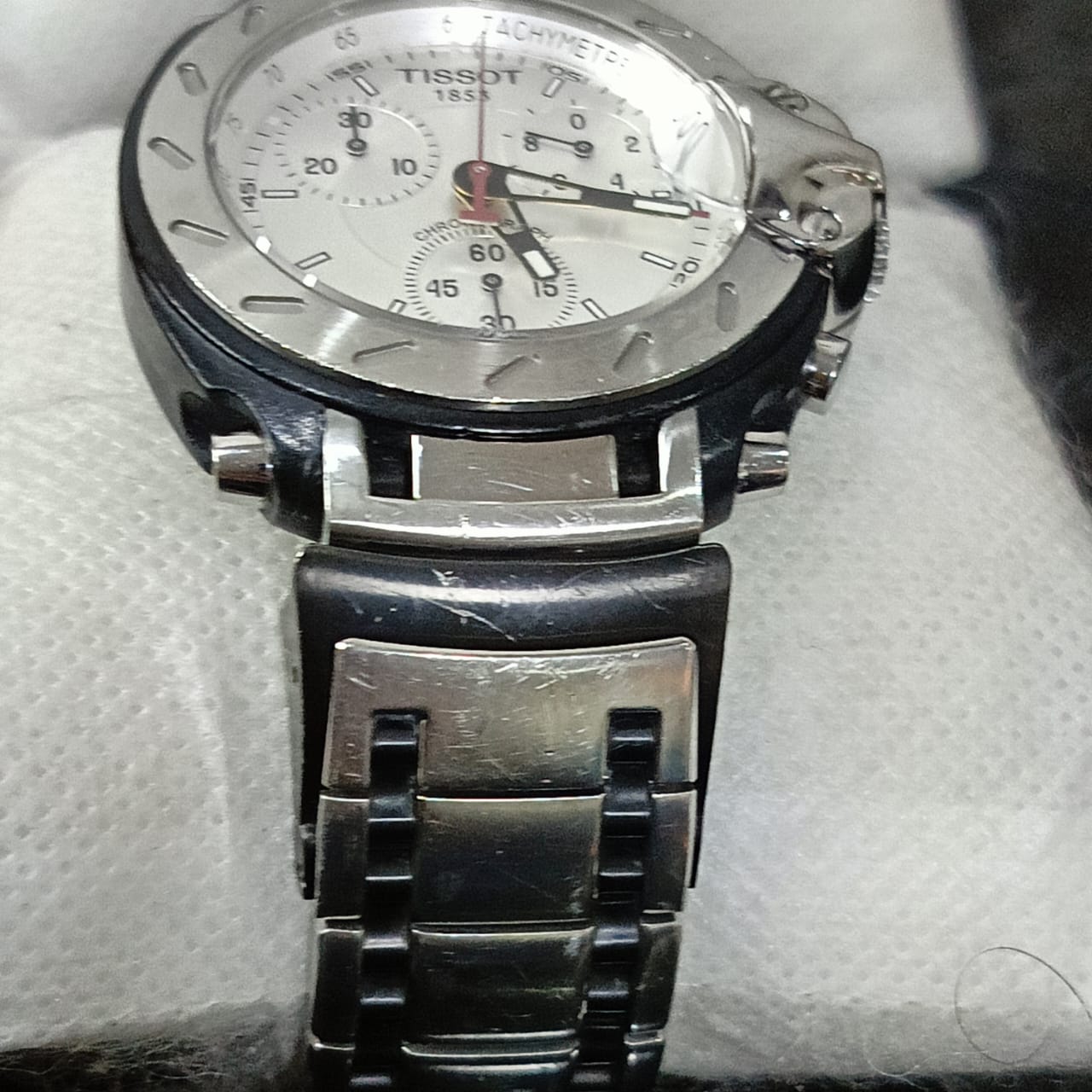 Montre Tissot chronographe Quartz original et saphir
