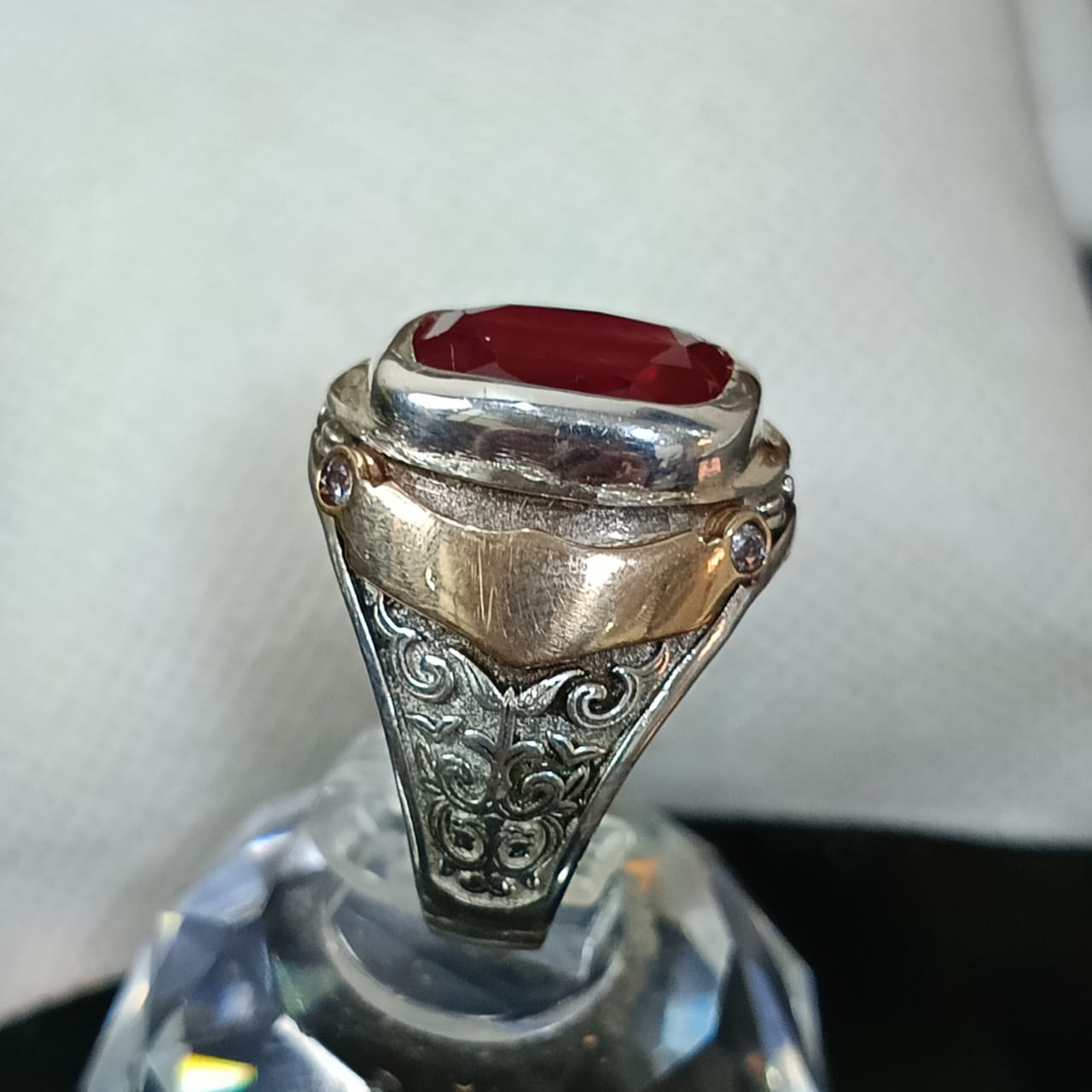 خاتم فضة بحجر ياقوت تحفة