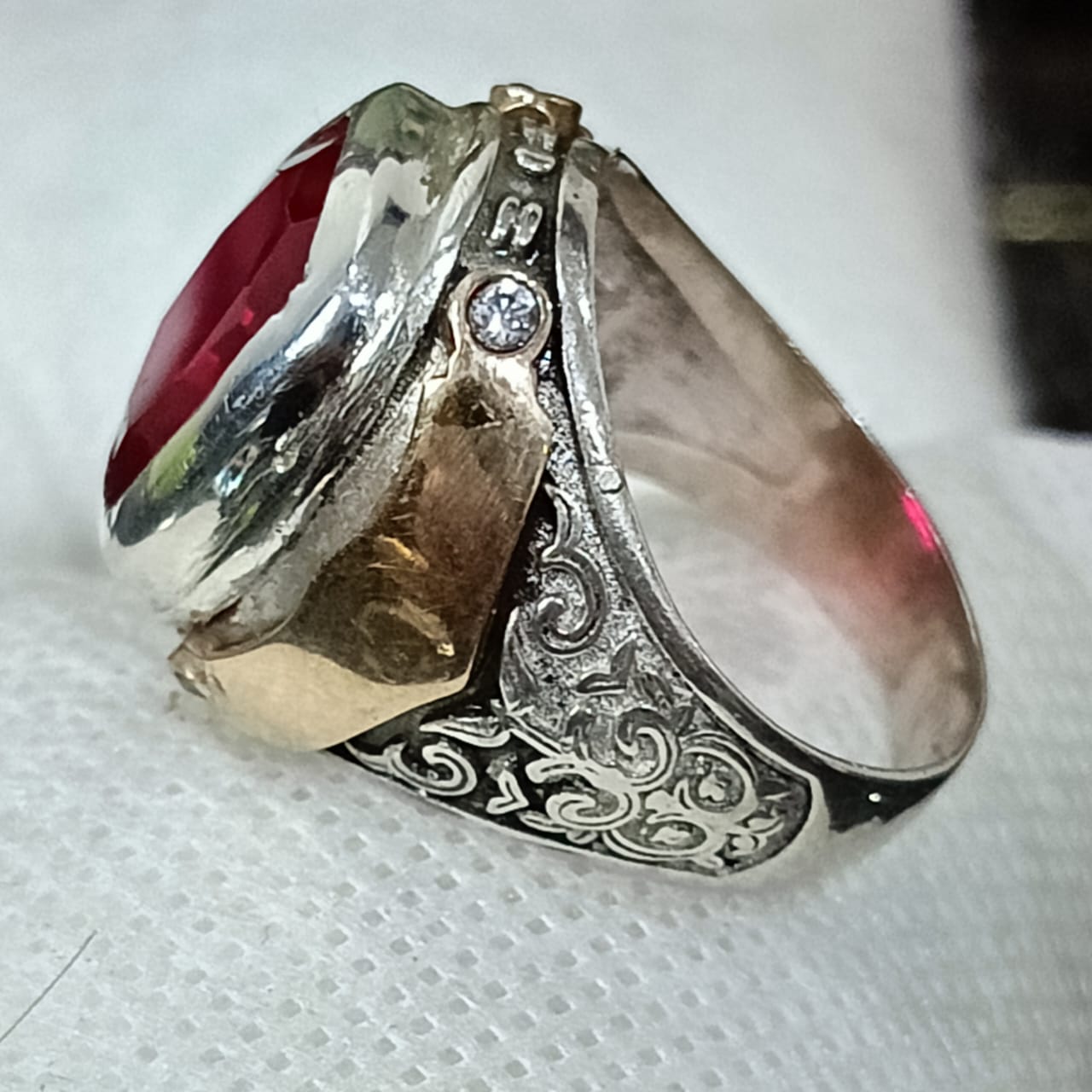 خاتم فضة بحجر ياقوت تحفة