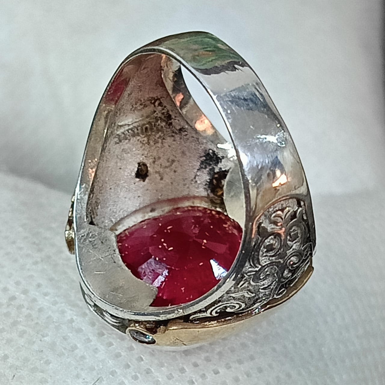 خاتم فضة بحجر ياقوت تحفة