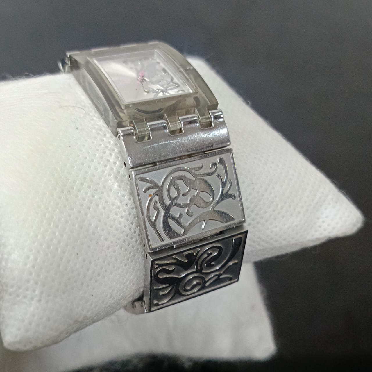 Montre swatch femme original