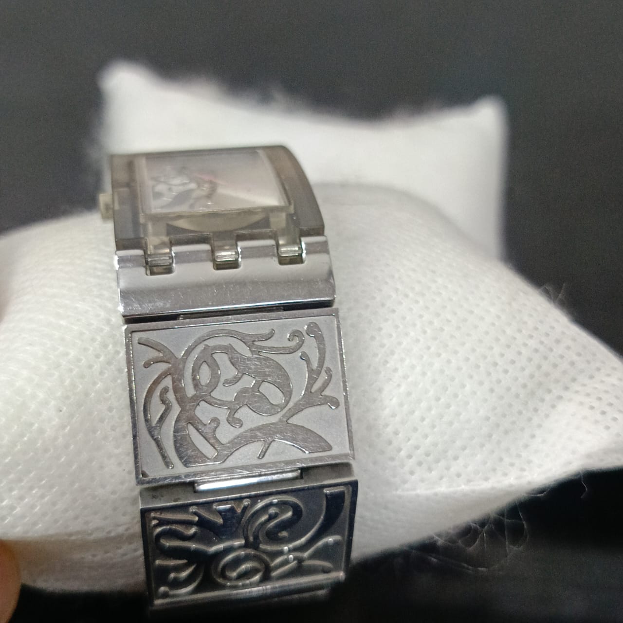 Montre swatch femme original