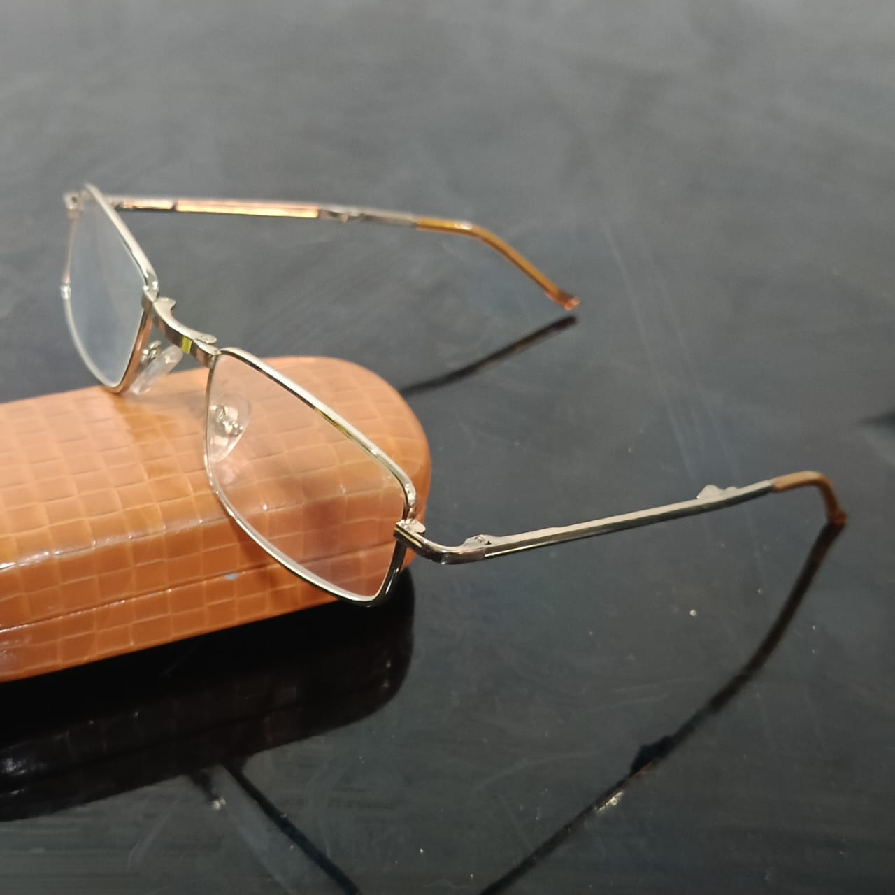 Lunette Auriol original