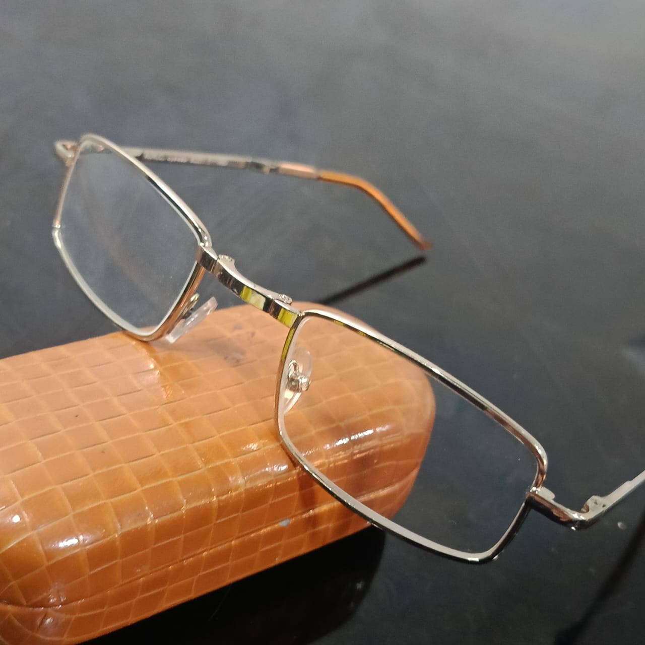 Lunette Auriol original