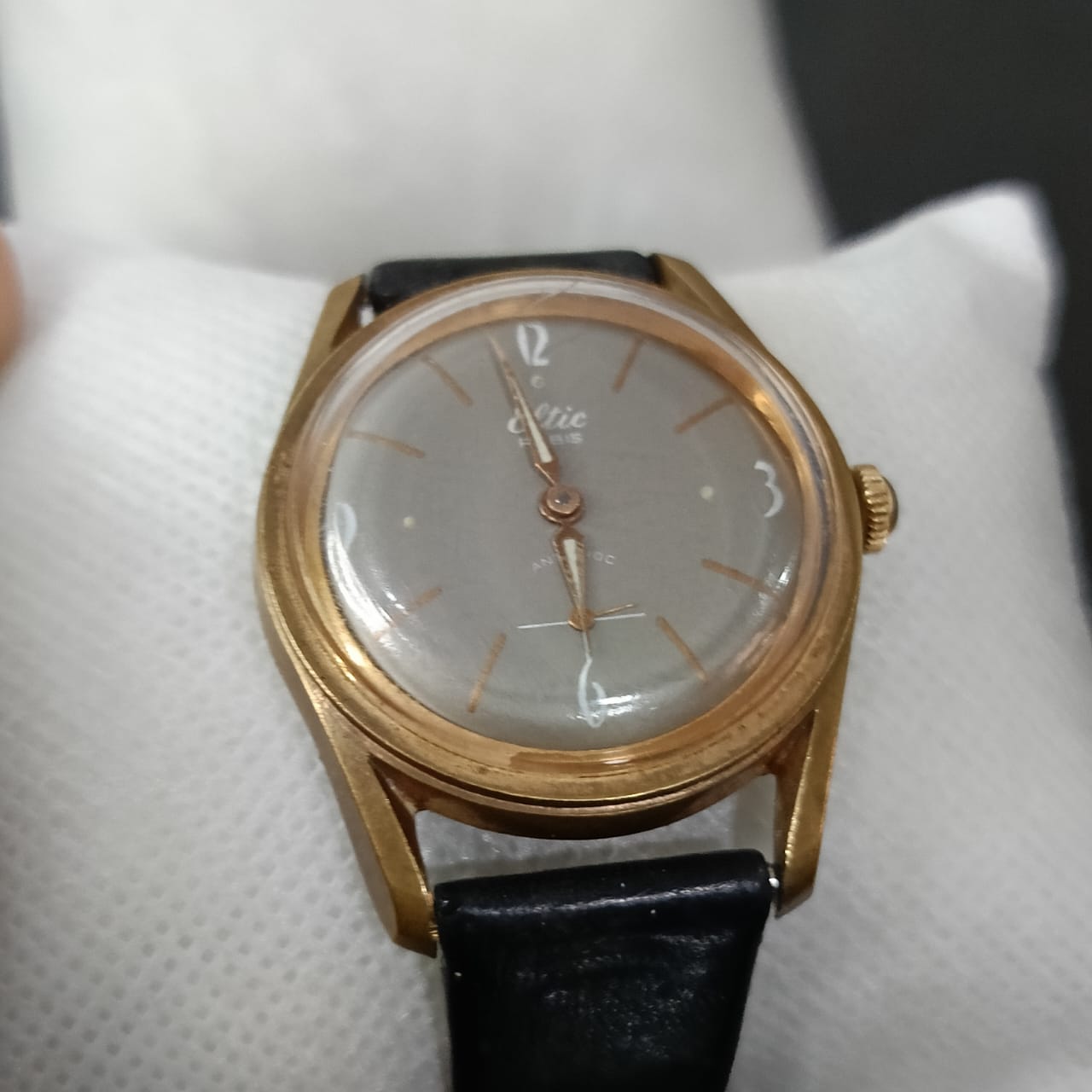 Montre eltic mécanique vintage original