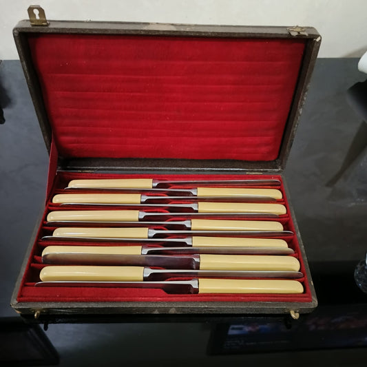 طقم تحفة بالعااج مميز