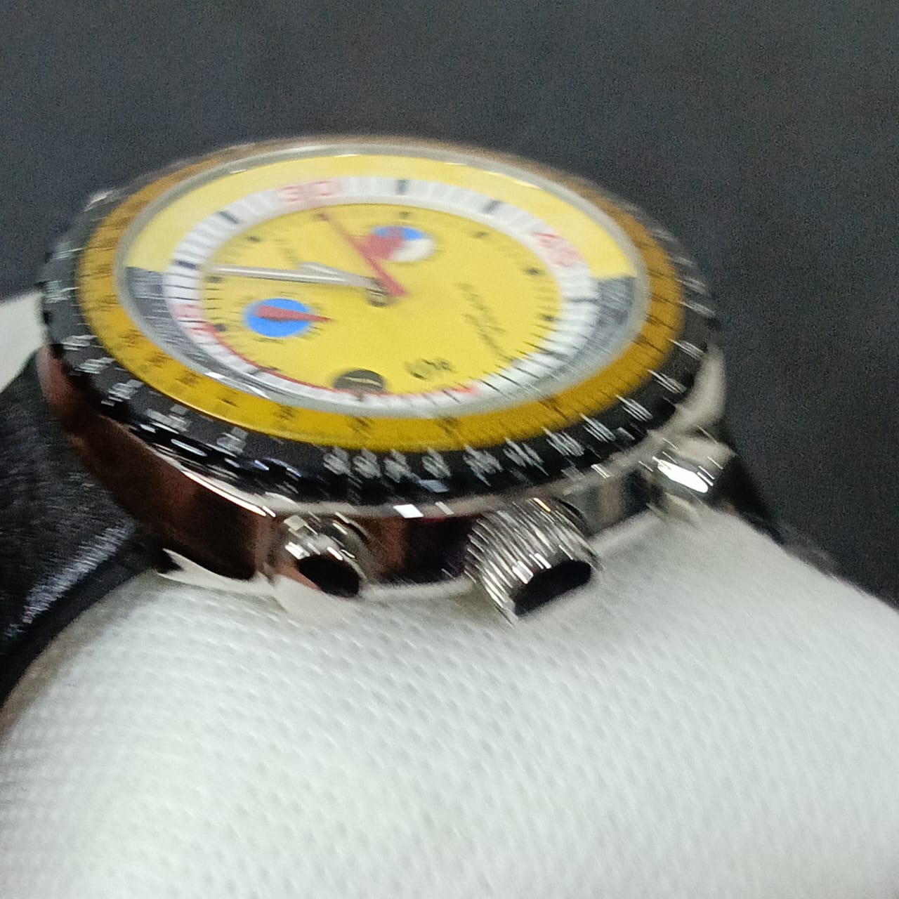 Montre sorna automatique original neuf