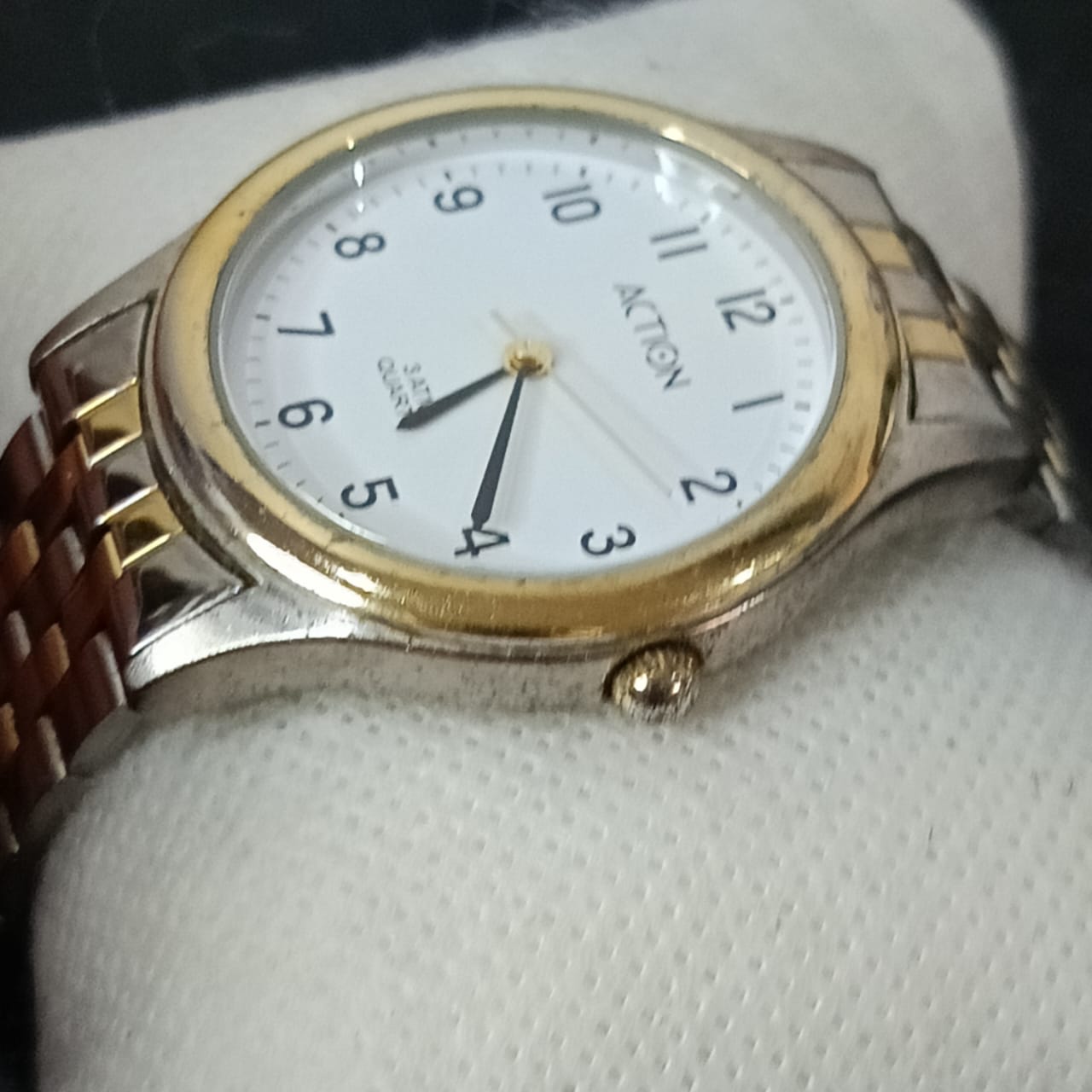 Montre action classique original