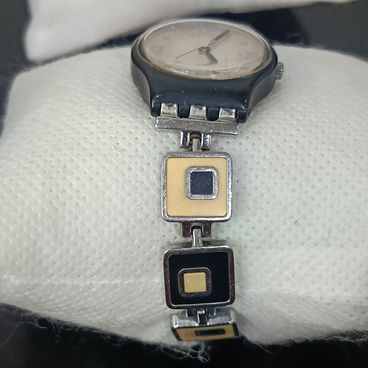Montre swatch femme original Quartz