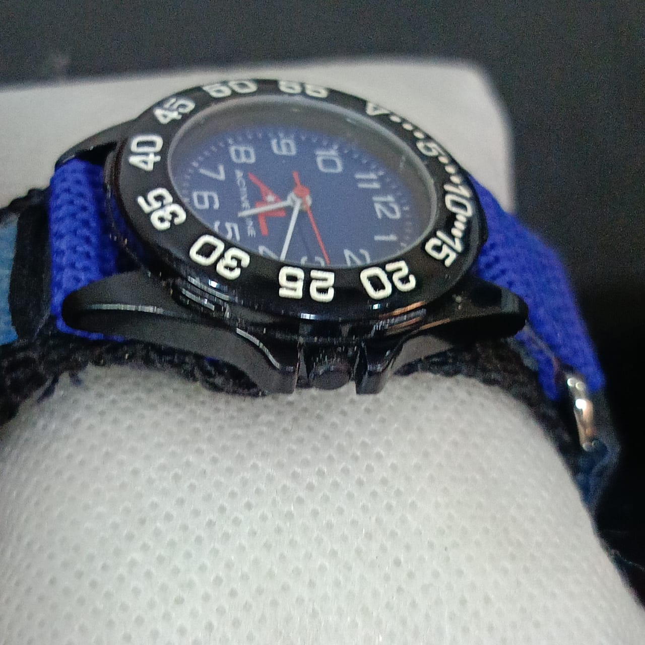 Montre active Line femme original Quartz