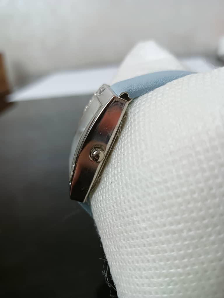 Montre femme quartz original