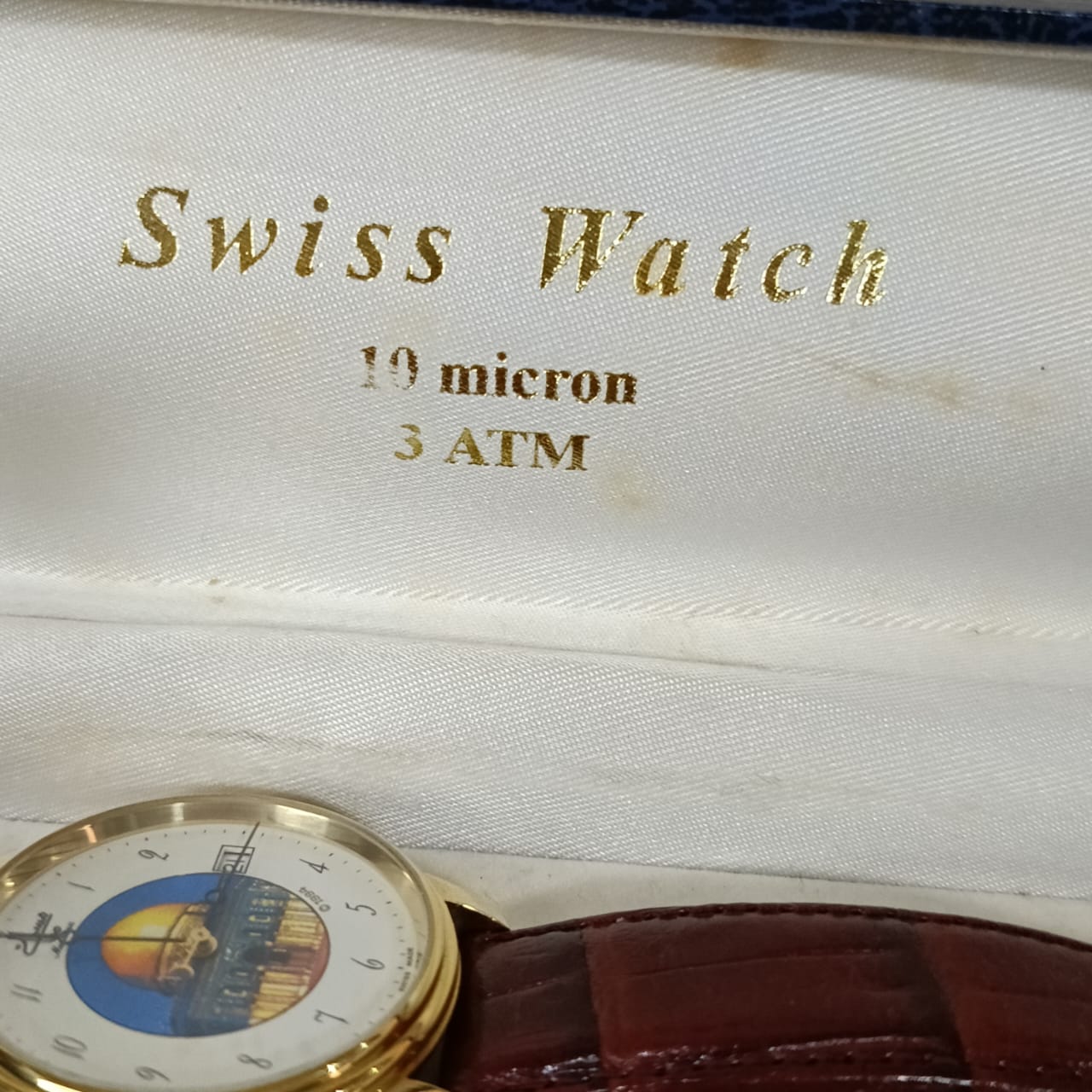 Montre muslima مسلمة automatique suisse original en plaqué or 10m 35000da