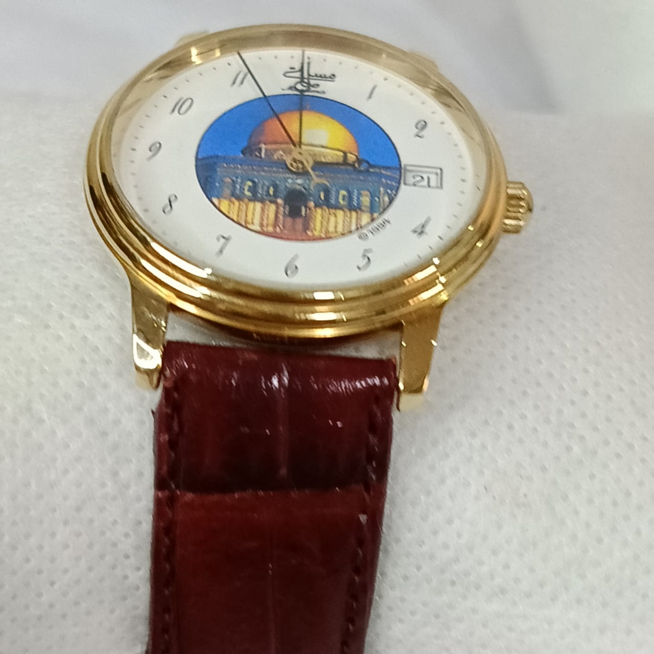 Montre muslima مسلمة automatique suisse original en plaqué or 10m 35000da