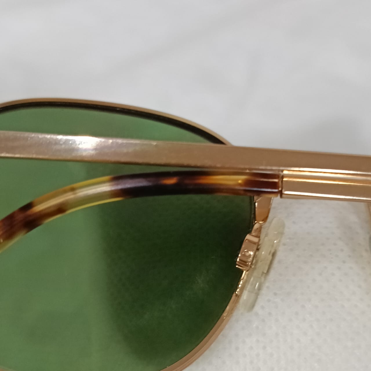 Lunette original en plaqué or vintage