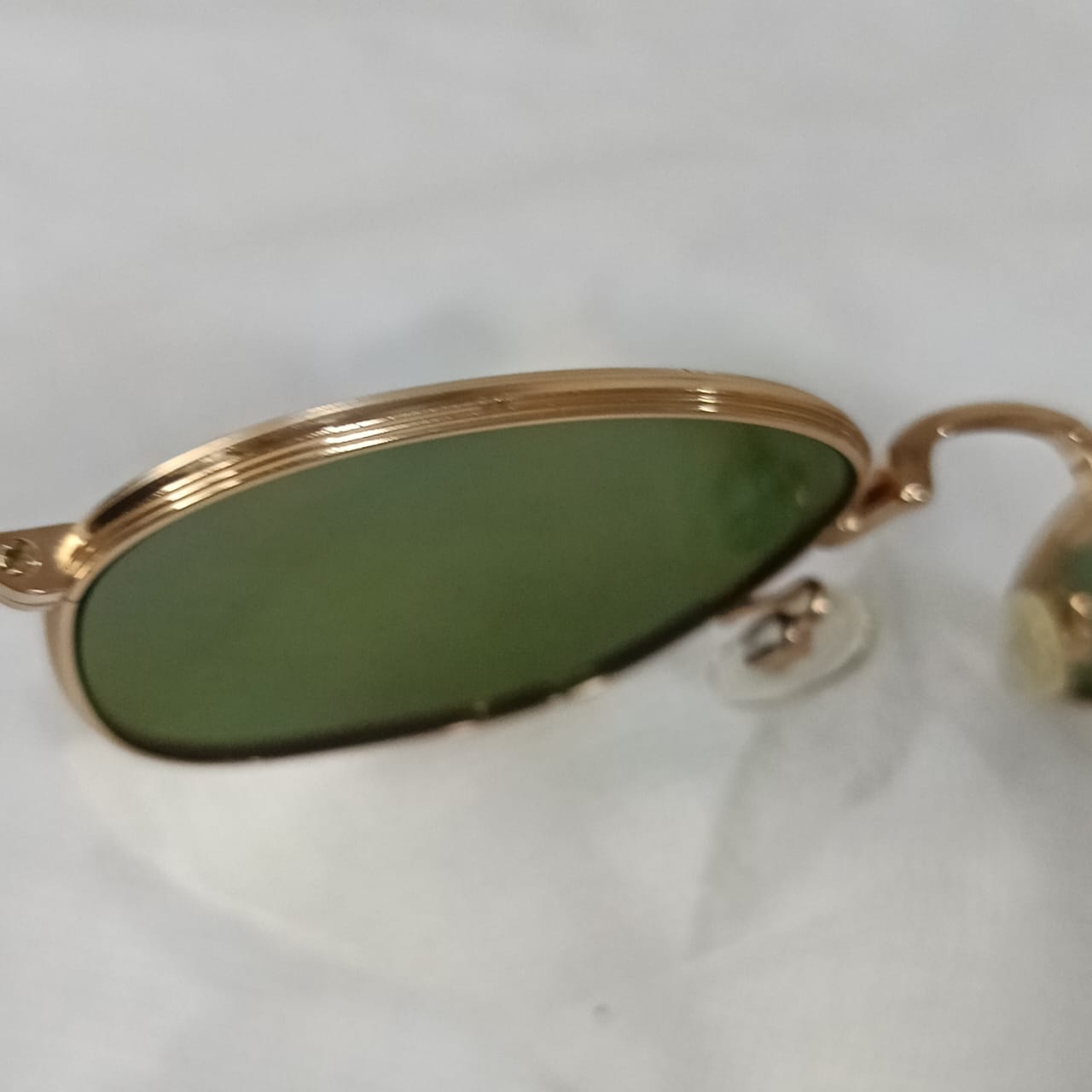 Lunette original en plaqué or vintage
