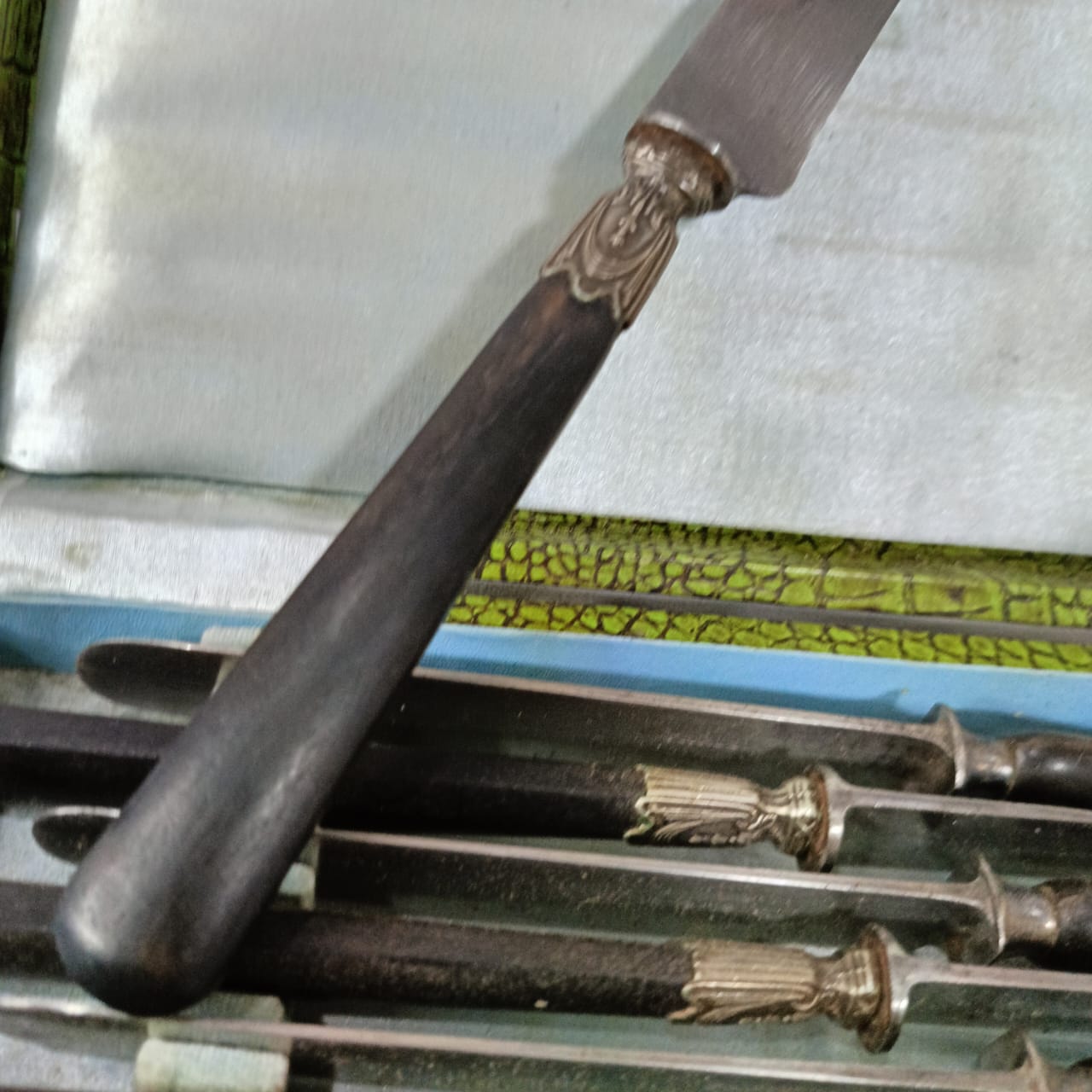 Coffret argenté antique vintage 12 pièce