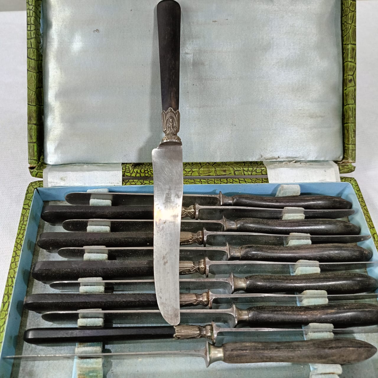 Coffret argenté antique vintage 12 pièce