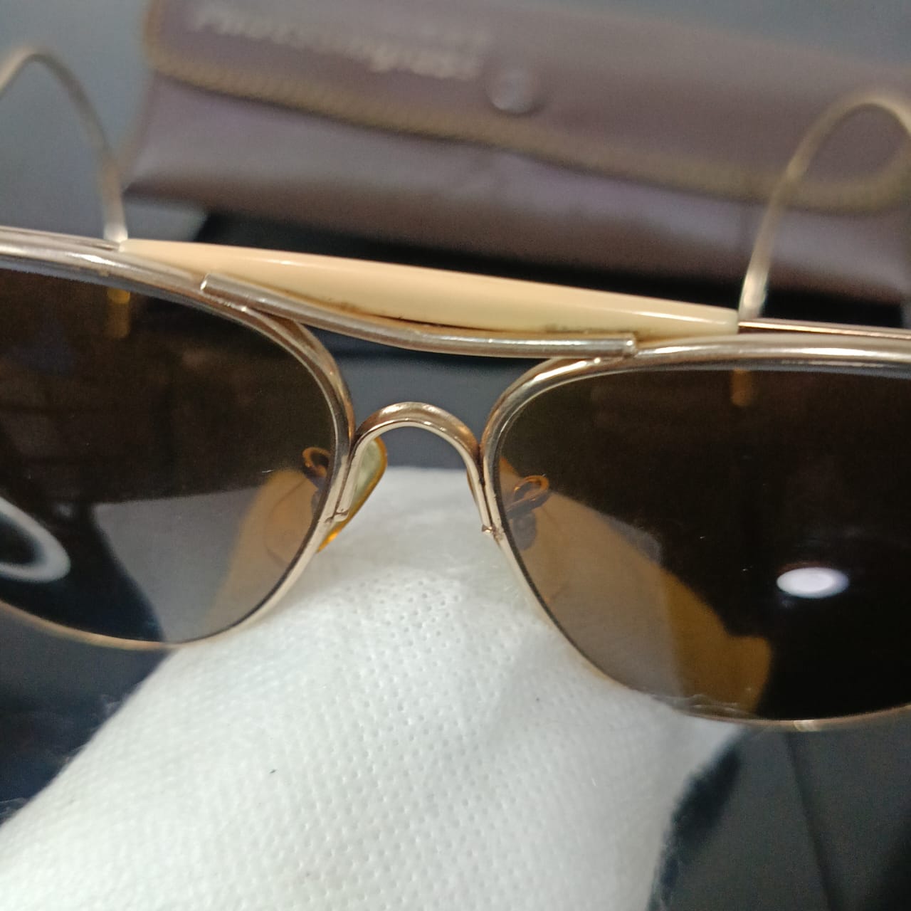 Lunette pilotsunglass américain en plaqué or vintage original