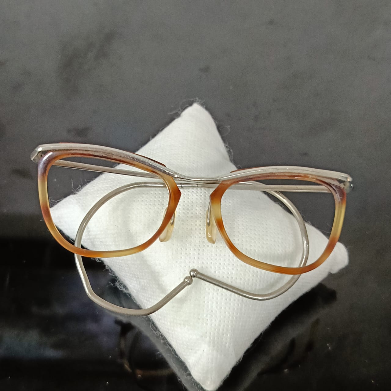 Cadre du lunette vintage original
