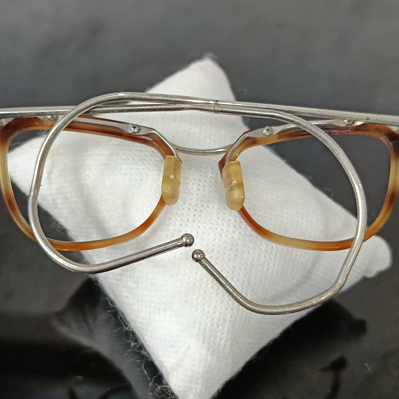 Cadre du lunette vintage original