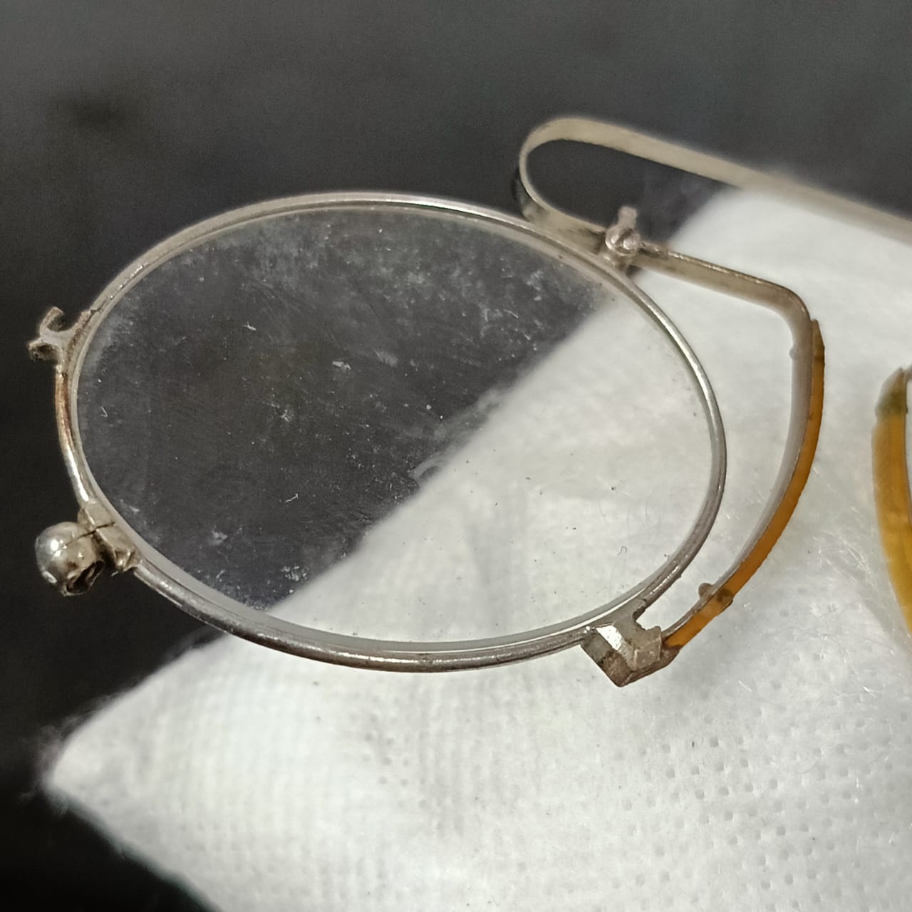Cadre du lunette vintage original