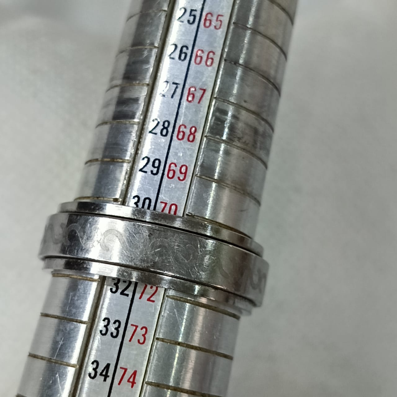 خاتم معدني acier