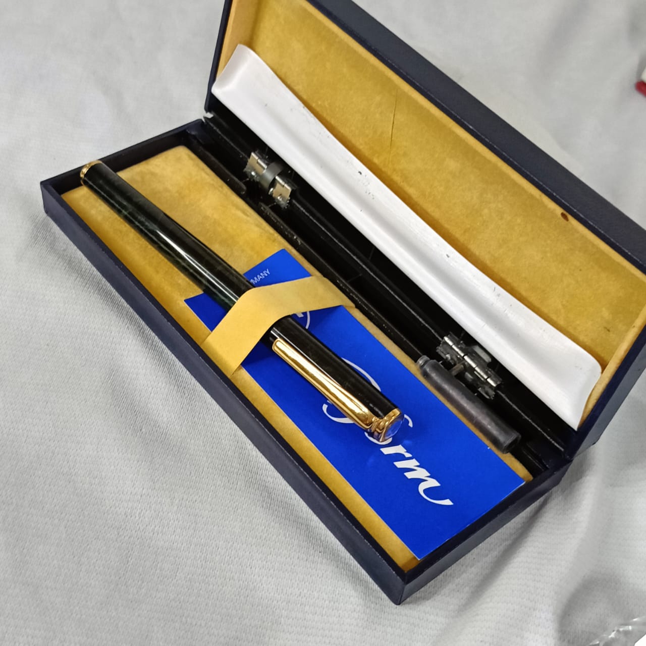 Stylo plume reform en plaqué or vintage original