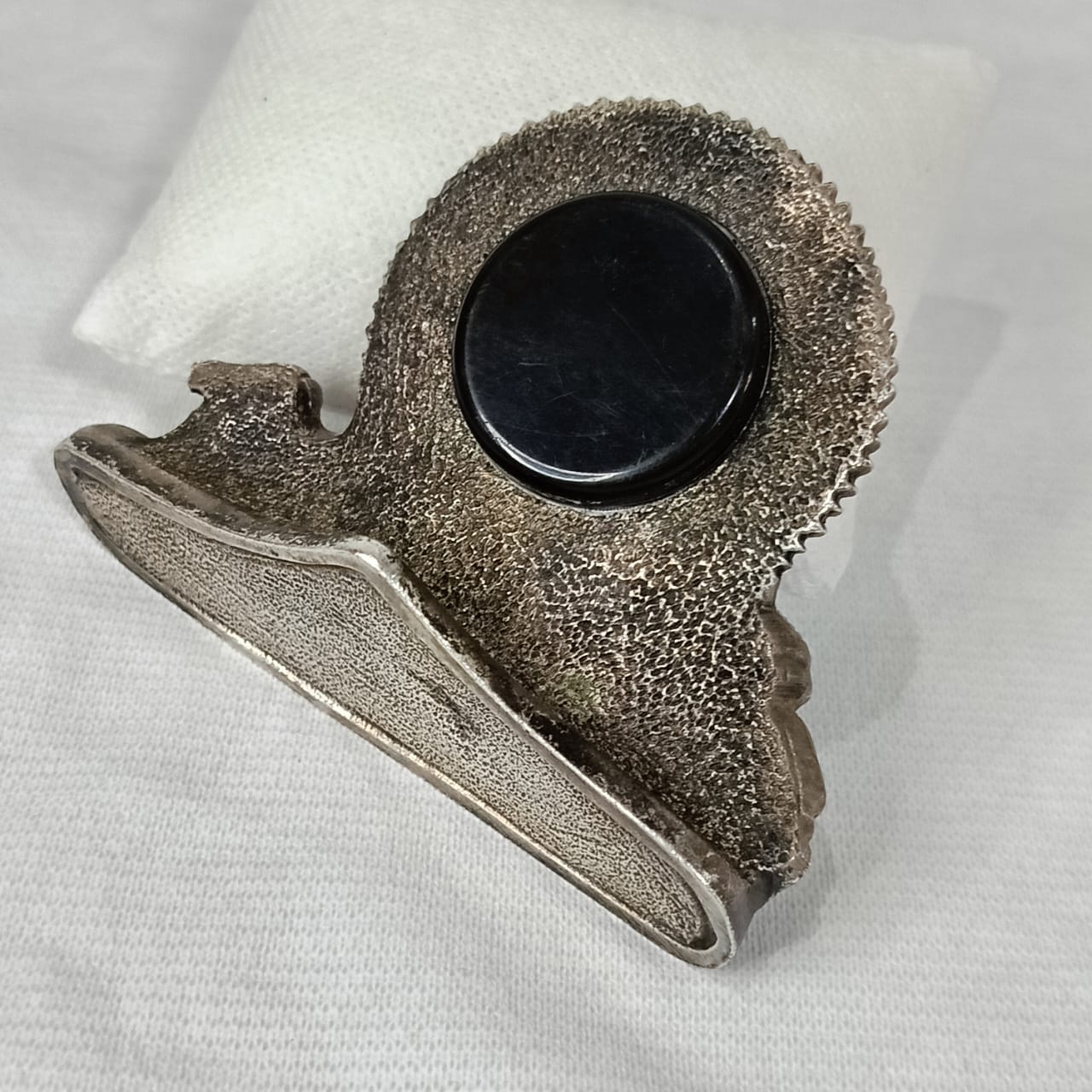 Thermométre en regule pièce unique argenté antique