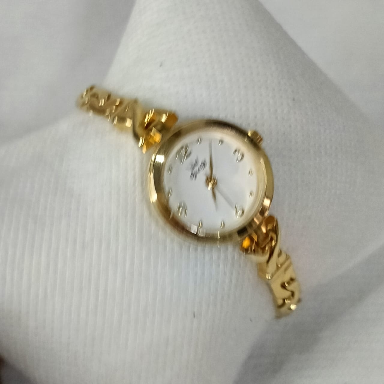 Montre quartz femme original en plaqué or