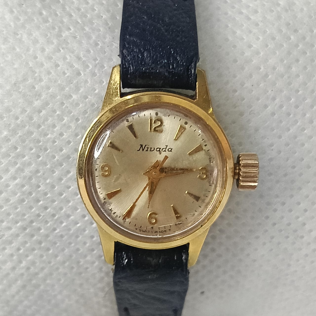 Montre nivada femme mécanique vintage