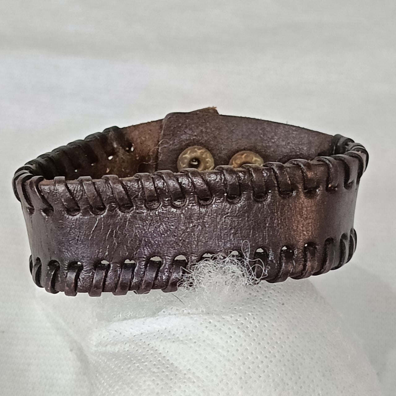 Bracelet en cuir vintage original