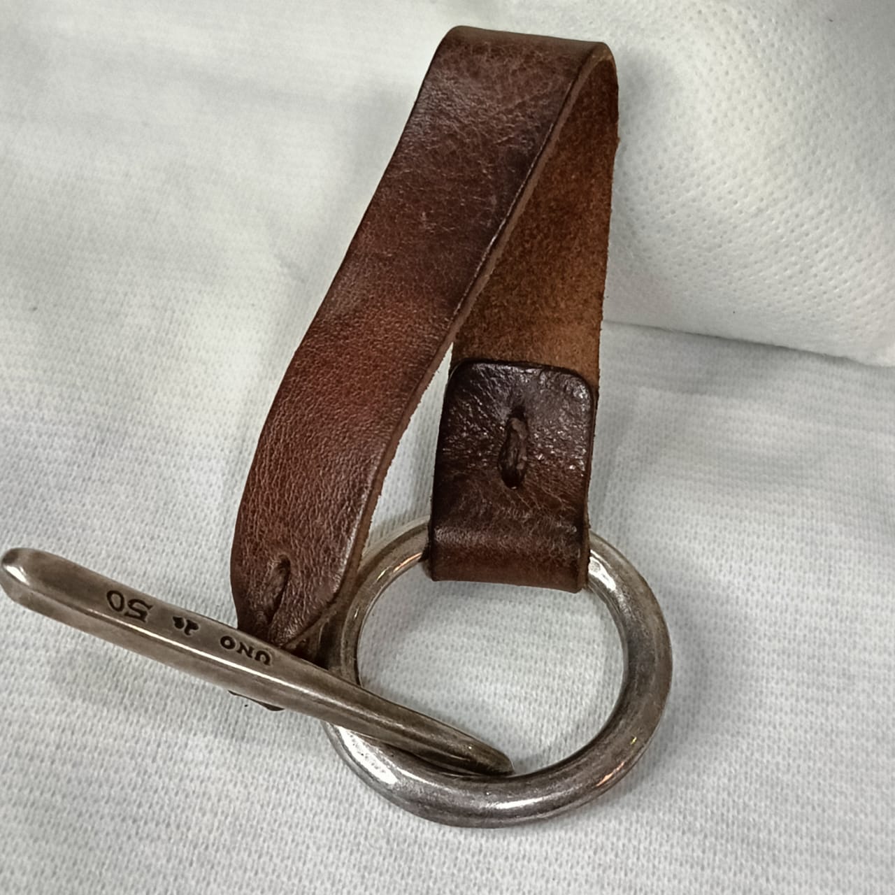 Bracelet en cuir argenté antique original