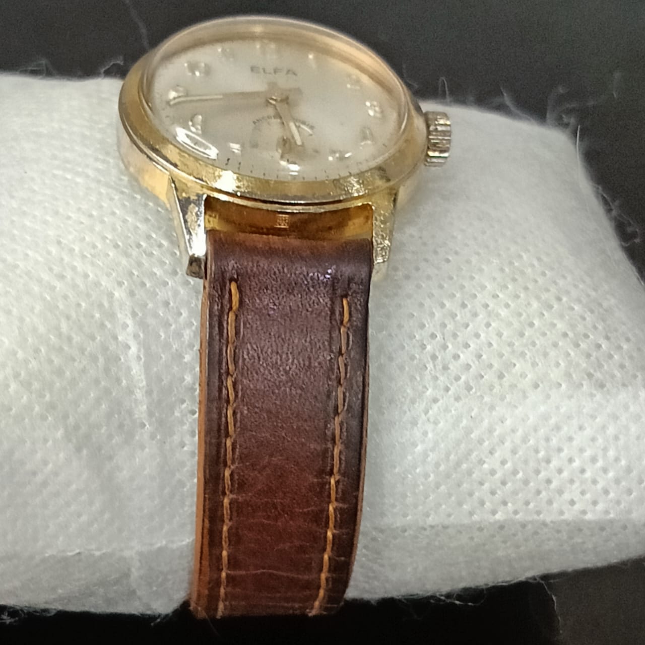 Montre elfa mécanique vintage original en plaqué or
