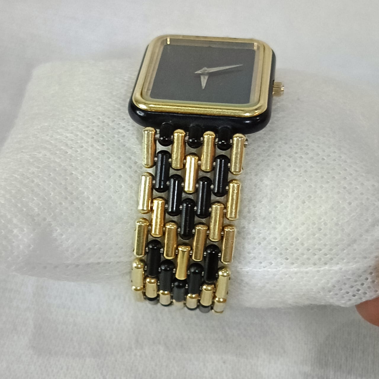 Montre extra plat en plaqué or vintage Quartz