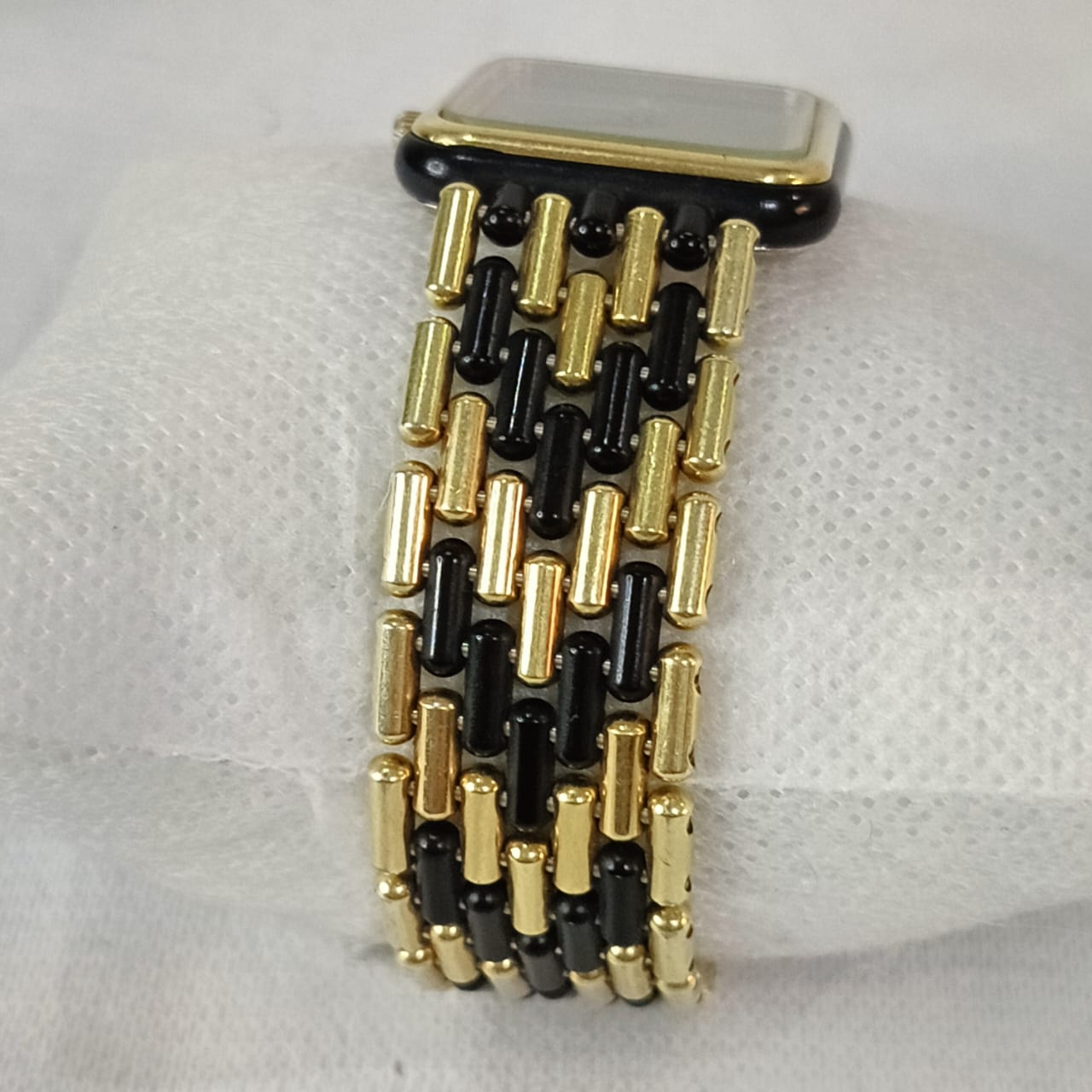 Montre extra plat en plaqué or vintage Quartz