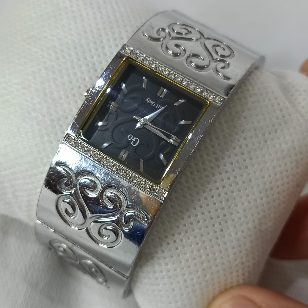 Montre Go femme original Quartz