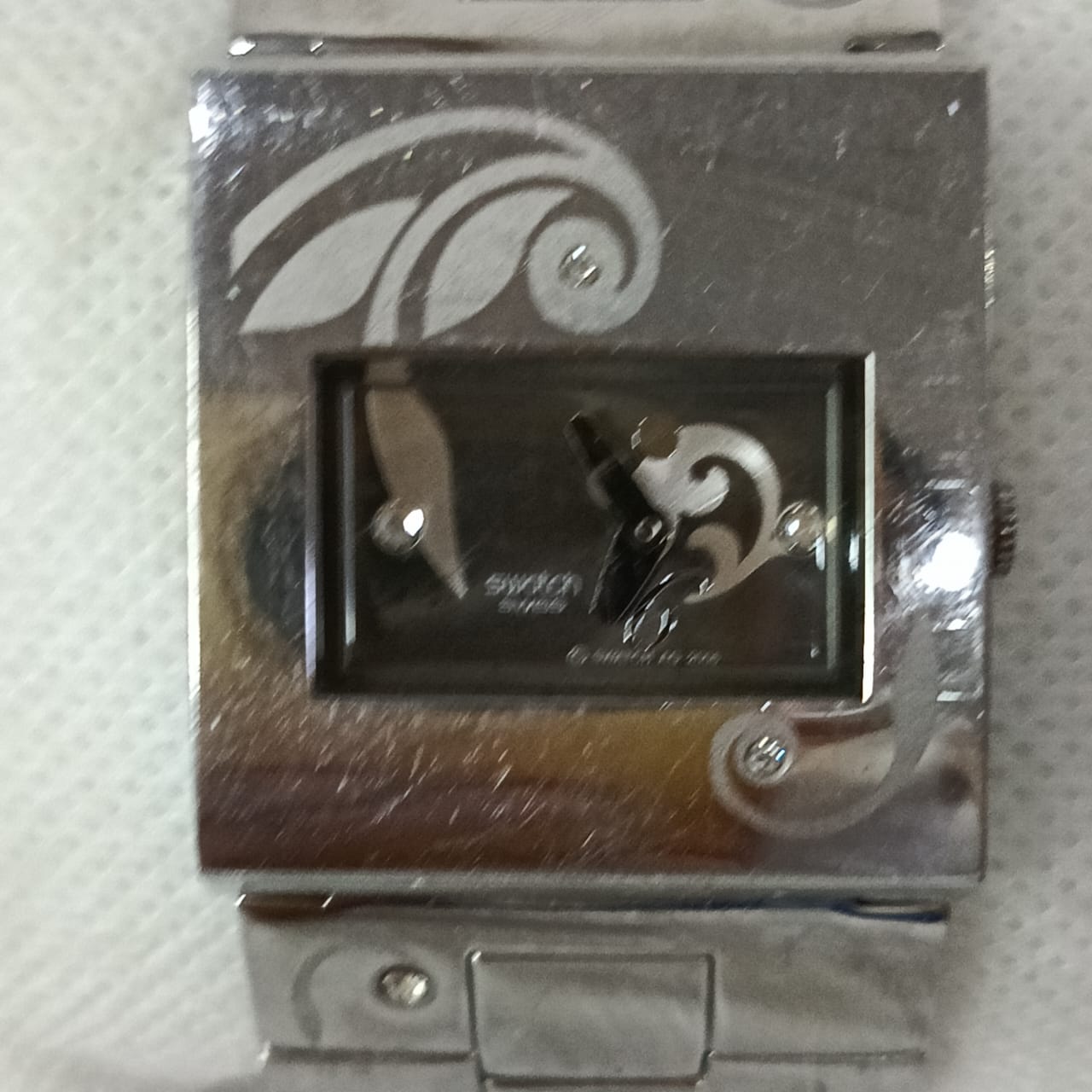 Montre swatch femme original Quartz