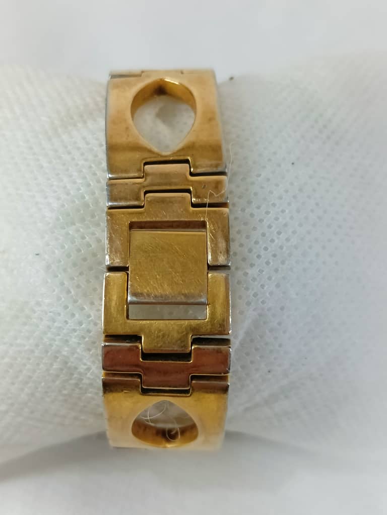 Montre qaunteme femme original Quartz