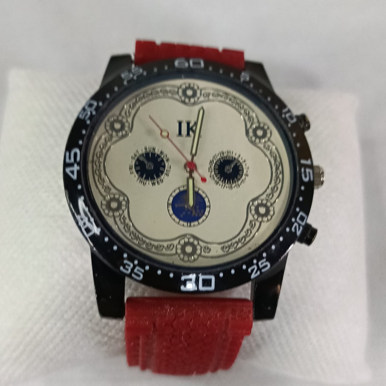 Montre IK femme original Quartz